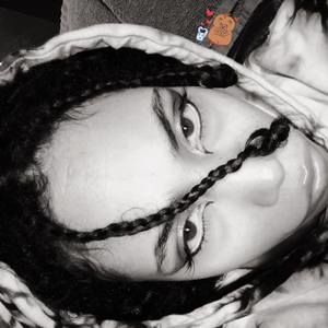 Meet your Posher, Shiy t